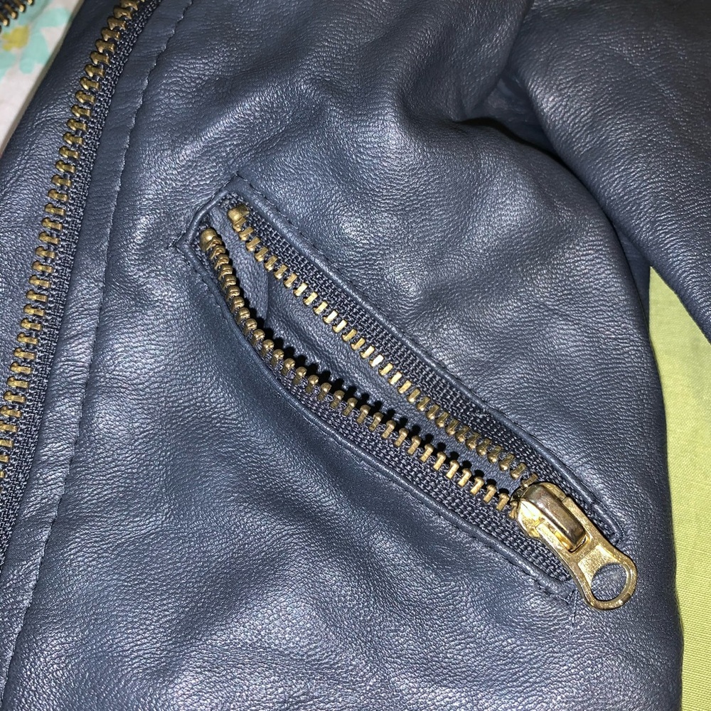 2T Leather jacket - Picture 3 of 8
